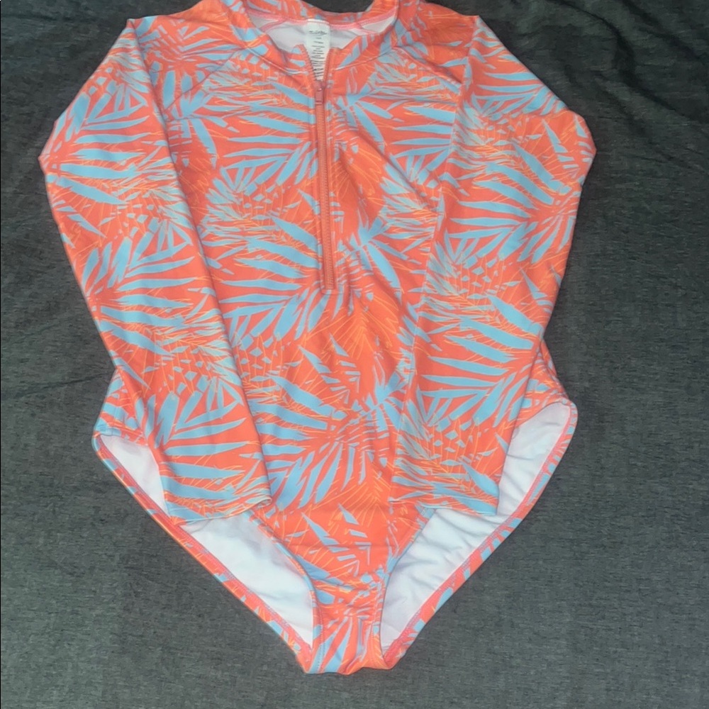 Women’s Swim Long Sleeve Rash Guard